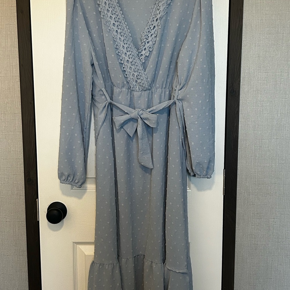 Elegant Lace Trim Blue Dress